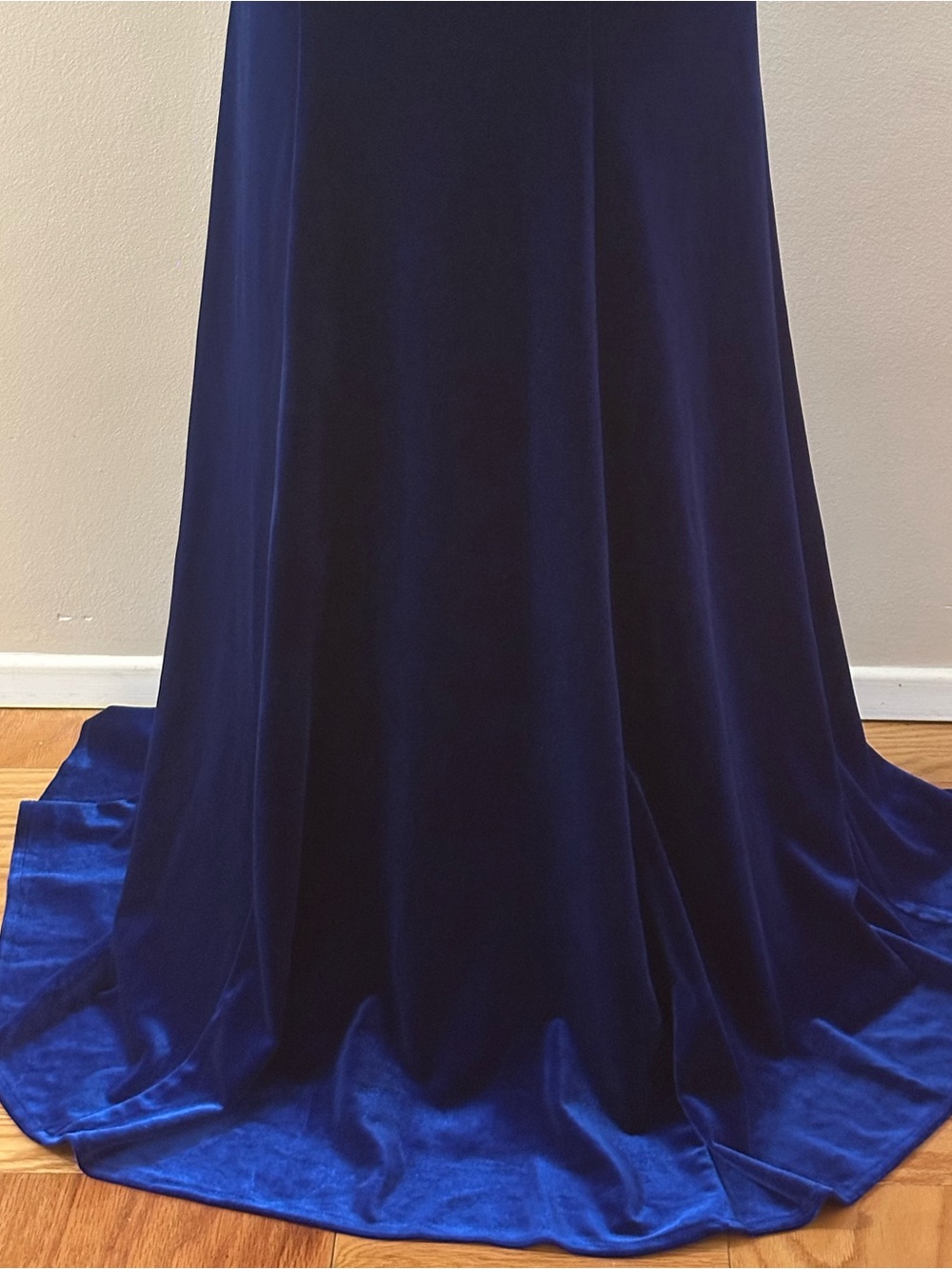 NWT La Femme 24599 Graceful High Neck Two Piece Velvet Gown Size 6. - Picture 6 of 9